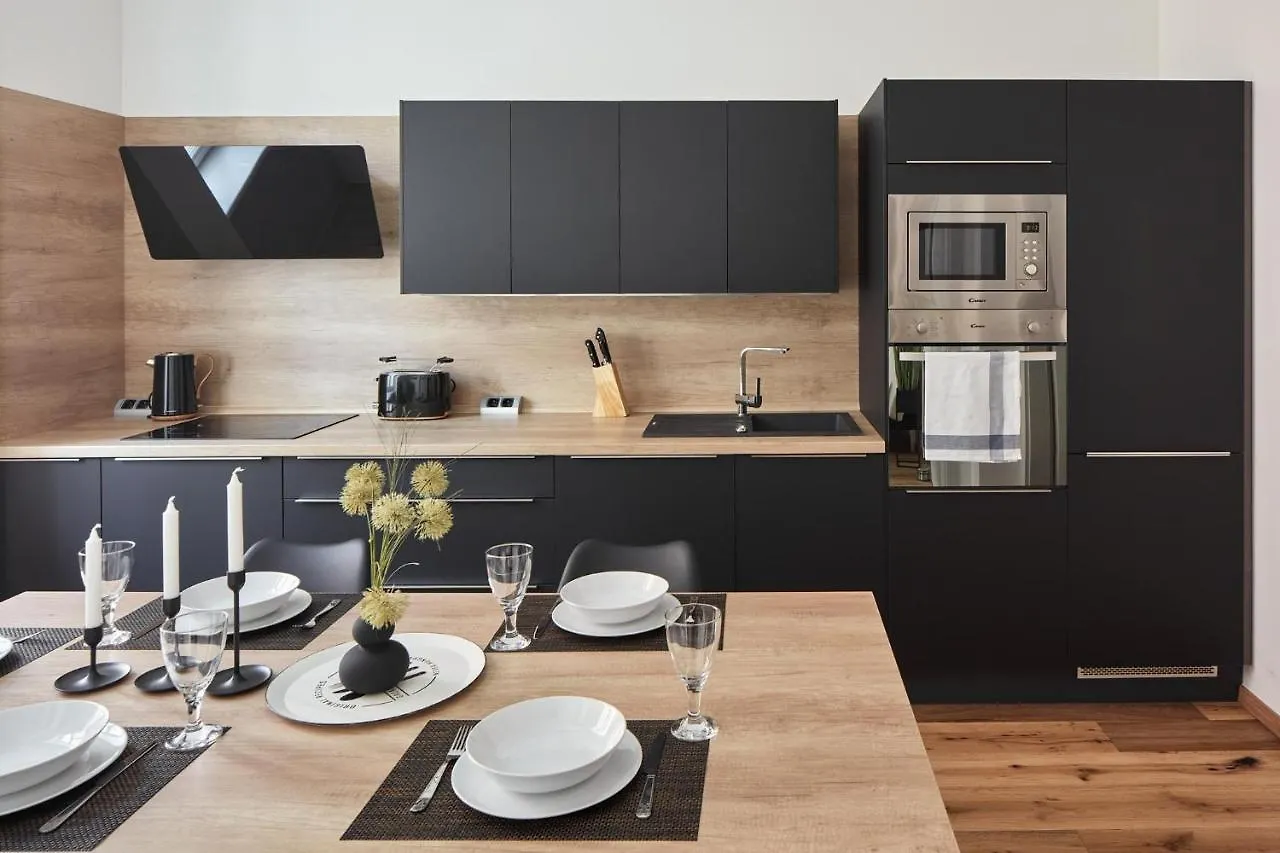 Prague Days - Stylish Apartment - Workspace