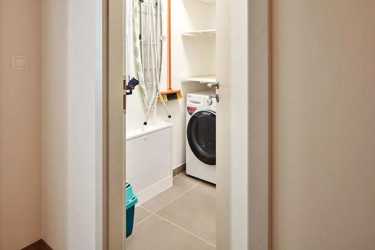 Prague Days - Stylish Apartment - Workspace República Checa